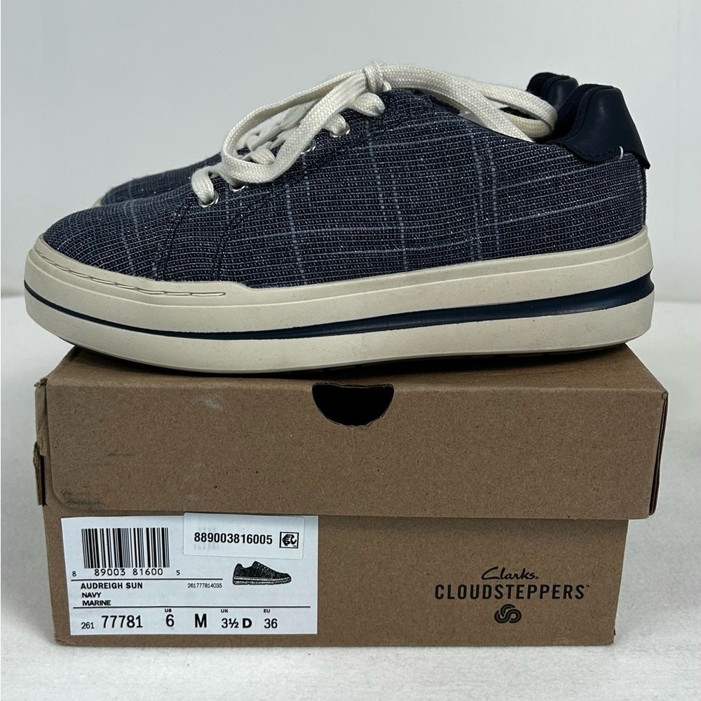 New Women’s Clarks Cloudsteppers Canvas Sneakers - Audreigh Sun - Sz 6 Navy